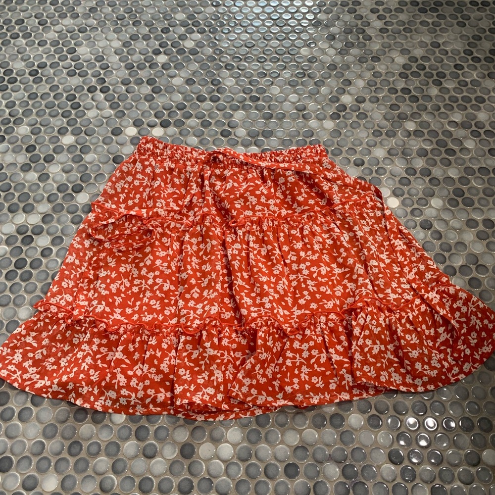 Red floral mini skirt